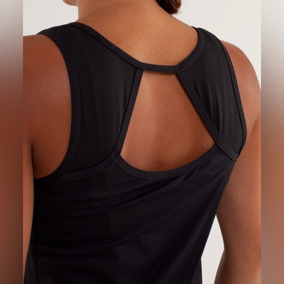 lululemon | Size 6/S-M Black Run Speed Squad Tank - Picture 3 of 10